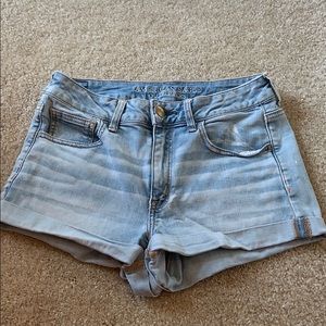 American Eagle Hi-rise Shortie